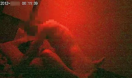 Cô gái ngọt ngào trả tiền cho tình dục với một ông già, phím sex nhat ban cho sửa chữa xe gắn máy