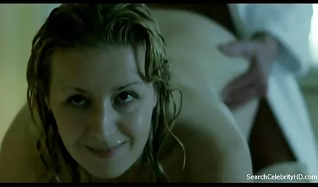 Khách trẻ sex sex nhat ban quay trên một thành viên có kinh nghiệm sexy người giúp việc