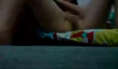 Cô gái vui vẻ mặt của người chiếu phim sex nhật đầu tiên