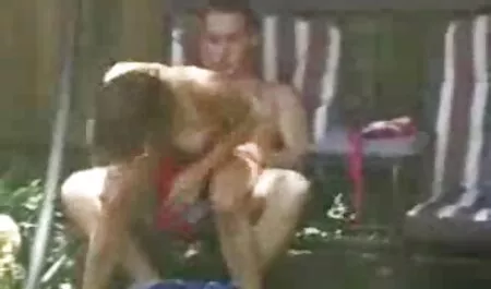 Một người chồng nhìn thấy một người đàn ông da đen nhảy vào phim sex nhật bản 2013 vợ mình và thủ dâm một mình.