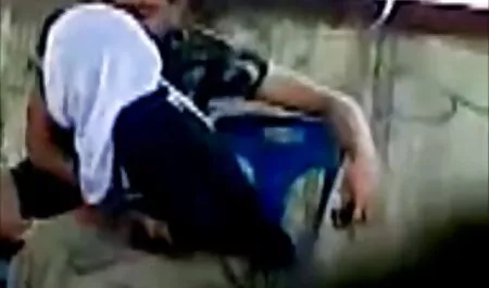 Trụy bơm cô bạn gái trong số âm đạo của cô với một máy bơm phim sex nhật bản xvideo và sau đó debauching cô súng giả.