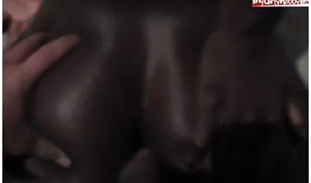 Phụ nữ cầu xin cho hai 18 tuổi xxx sex nhat ban người đàn ông