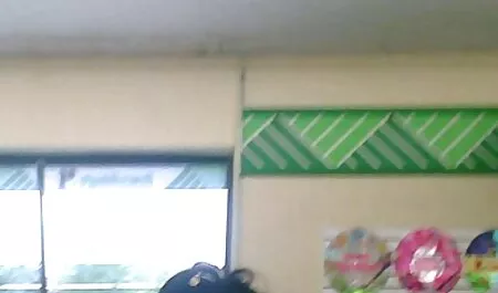 Một con chó với một sợi dây thừng hướng dẫn đáp ứng tất cả các mong muốn của người phim tâm lý sex nhật bản tình của một người mạnh mẽ