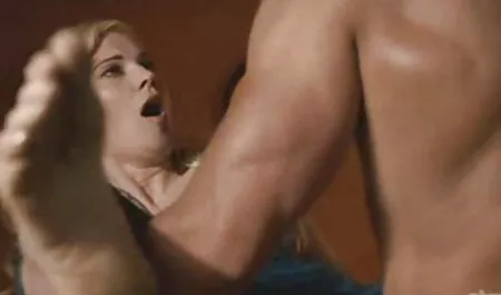 Ba người phụ nữ có quan hệ tình dục với một người đàn ông phim sex may bay nhat ban