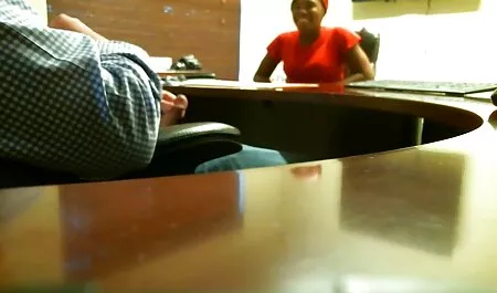 Một cô gái một mối quan hệ và có quan hệ tình dục với một nhân tạo sex luan luan nhat ban âm đạo.