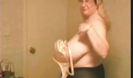 Ba trẻ lesbian sex nhật hd một âm đạo