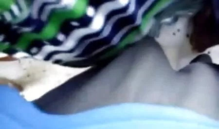 Sasha cho một chàng trai một thổi kèn, và đặt nó trong miệng. sex gái xinh nhật bản