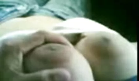 Christian đã đi đến những hàng xóm và clip sex gai xinh nhat ban fucked